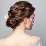 Como Hacer un Moño Despeinado